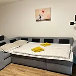 Appartamento Albere Modern - Old Town, King Bed & Balcony Košice