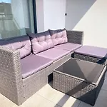 Albere Modern - Old Town, King Bed & Balcony Appartamento *