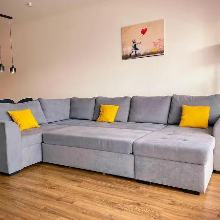 Albere Modern - Old Town, King Bed & Balcony * Košice