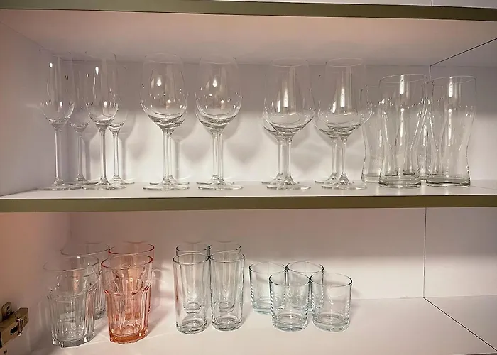 Apartment Albere Modern - Old Town, King Bed & Balcony