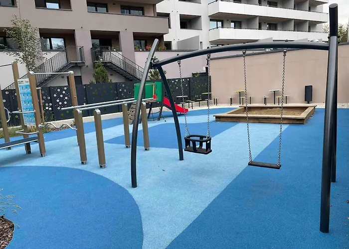 Albere Modern - Old Town, King Bed & Balcony Košice