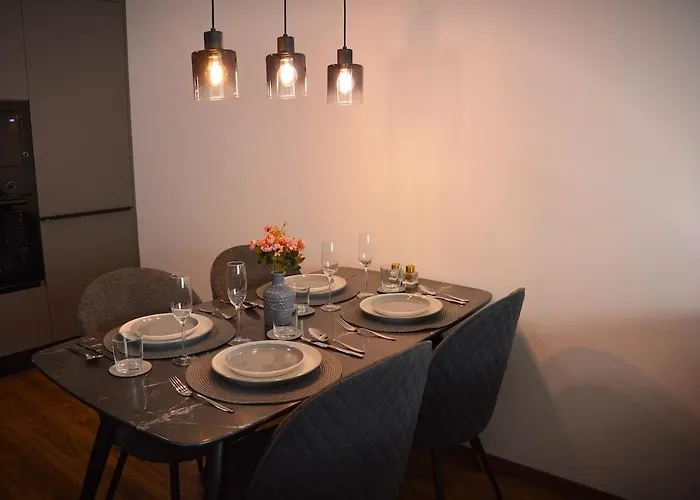 Apartmán Albere Modern - Old Town, King Bed & Balcony *